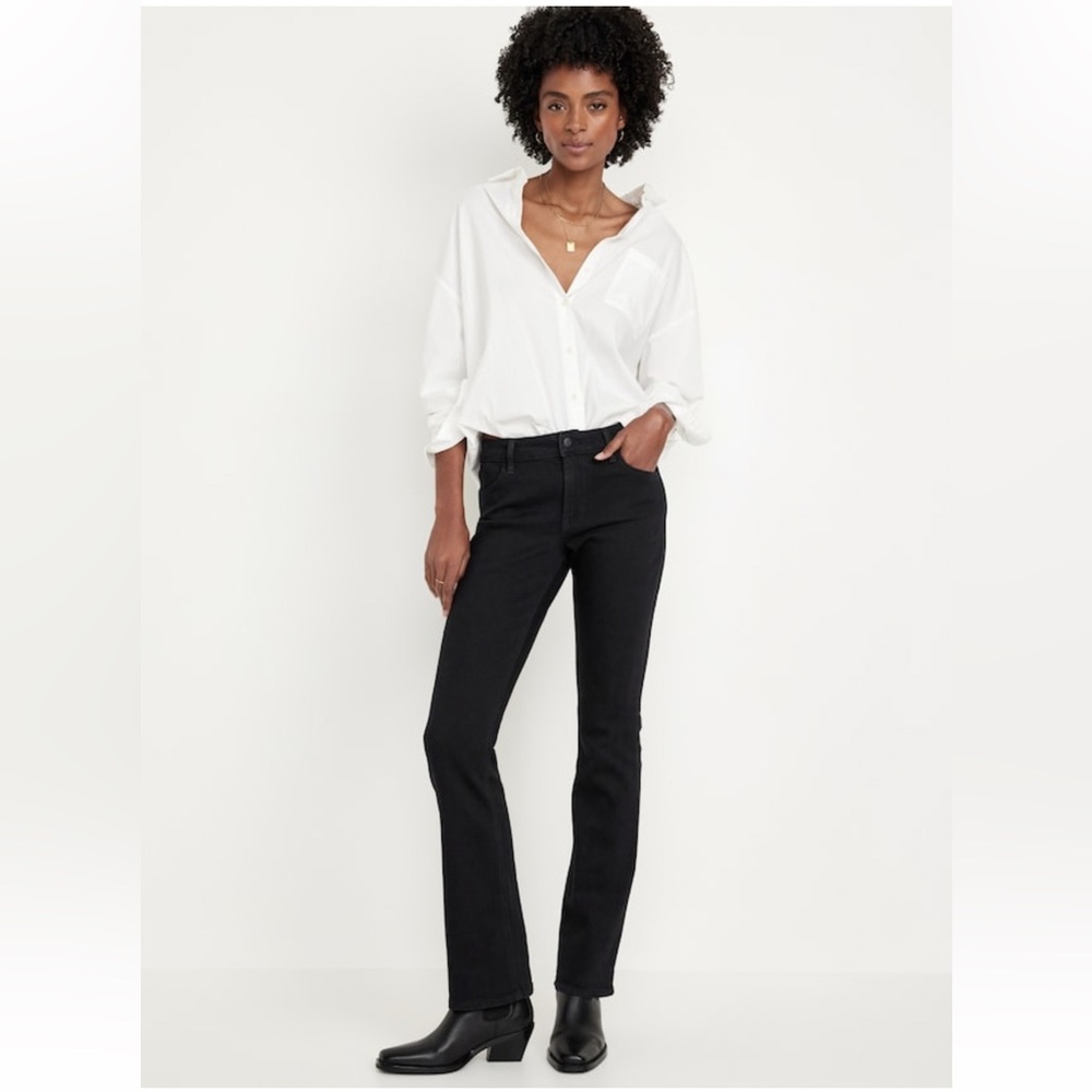 Old Navy Women's Mid-Rise Wow Boot-Cut Jeans, Size 6